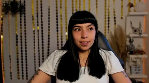 Snapshot of saraadesire chatting on January 2025 10:30:02 PM Sara online show from January 2025 10:30:02 PM