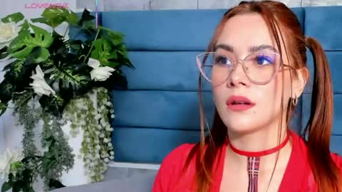 Snapshot of saraalvarezx chatting on June 2026 02:47:02 AM Sara Alvarezx online show from June 2026 02:47:02 AM