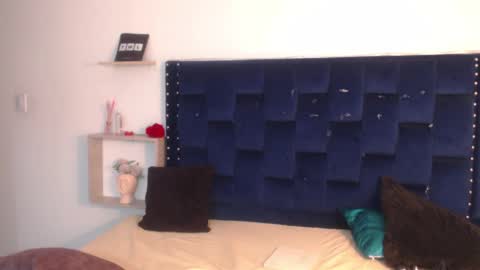 SARAHGIL online show from February 2025 04:57:01 PM