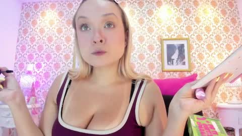 SaraAvila  online show from April 2026 09:59:02 PM