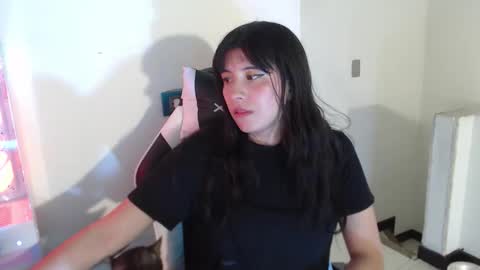 Snapshot of saracony chatting on May 2026 01:57:16 AM saracony online show from May 2026 01:57:16 AM