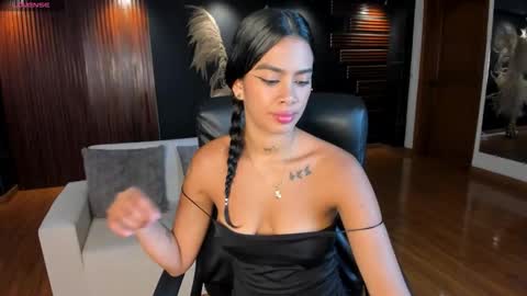 Sara  Everyday From 1430 to 2130 Col Time online show from December 2025 06:37:02 PM