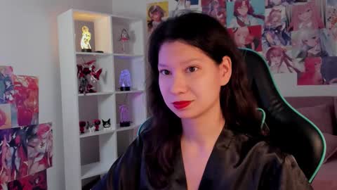 SaraDenars online show from November 2025 05:18:02 AM