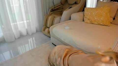 saradiamond01 online show from May 2026 08:12:02 AM