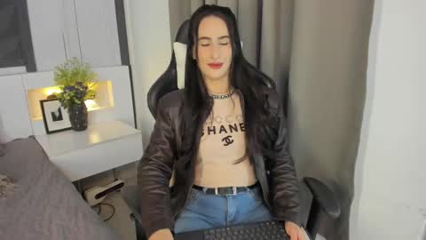  Sara Gomez  online show from November 2025 12:59:02 PM