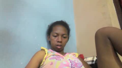 Snapshot of sarah146341 chatting on April 2026 06:43:01 PM sarah146341 online show from April 2026 06:43:01 PM