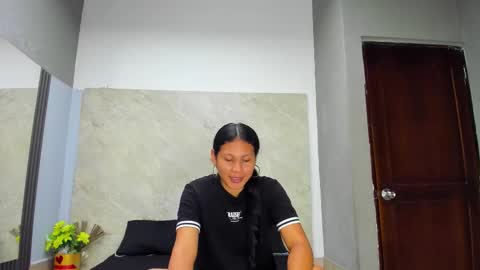 Sarah online show from October 2025 12:28:01 PM