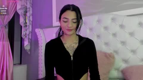 Sarah online show from November 2025 04:18:02 AM