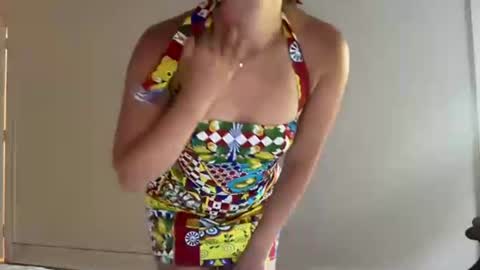 Snapshot of sarah_heart_aus chatting on January 2025 04:27:01 AM Sarah Heart Aus online show from January 2025 04:27:01 AM