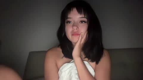 Snapshot of sarah_heart_aus chatting on February 2025 01:21:02 PM Sarah Heart Aus online show from February 2025 01:21:02 PM