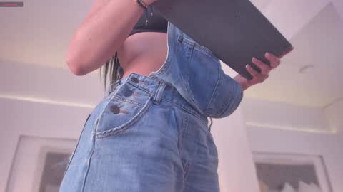       online show from December 2024 07:41:02 PM