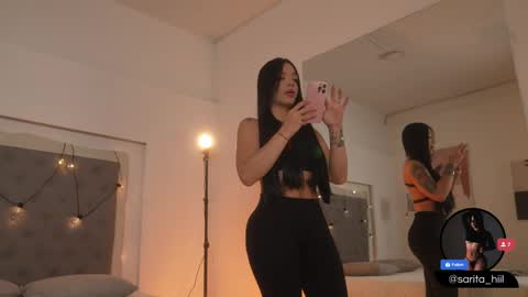       online show from October 2025 07:56:02 PM