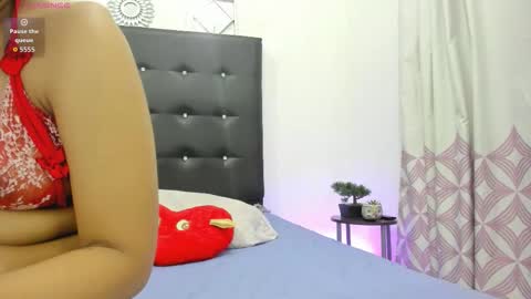 sarah_lowee online show from September 2025 06:31:02 PM