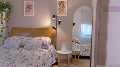 sarah_rayy online show from January 2026 09:42:01 PM