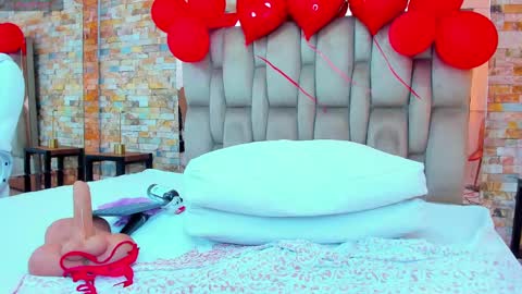 Snapshot of sarah_sanz chatting on February 2025 02:37:01 PM sarah online show from February 2025 02:37:01 PM