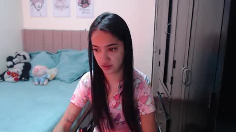 Snapshot of sarah_stone15 chatting on December 2024 03:16:02 PM Sarah online show from December 2024 03:16:02 PM