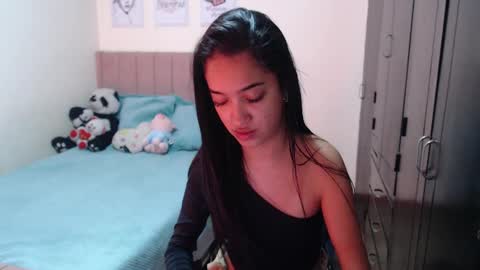 Snapshot of sarah_stone15 chatting on December 2024 02:30:02 AM Sarah online show from December 2024 02:30:02 AM