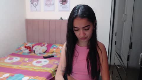 Snapshot of sarah_stone15 chatting on January 2025 03:50:01 PM Sarah online show from January 2025 03:50:01 PM