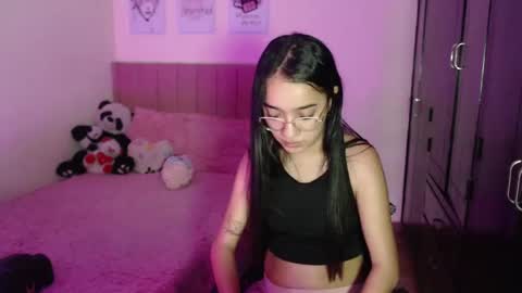 Snapshot of sarah_stone15 chatting on February 2025 04:31:01 PM Sarah online show from February 2025 04:31:01 PM