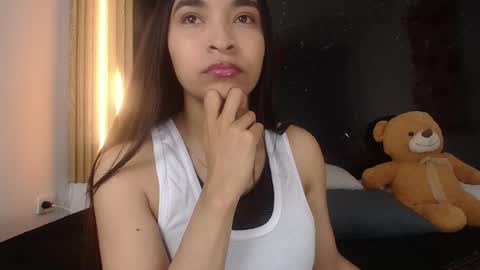 sarahajhoness online show from June 2026 03:06:02 PM