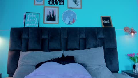 Snapshot of sarahevans__ chatting on February 2025 01:43:01 AM Sarah Evans online show from February 2025 01:43:01 AM