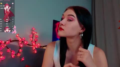 Sarah  online show from October 2025 09:31:01 PM