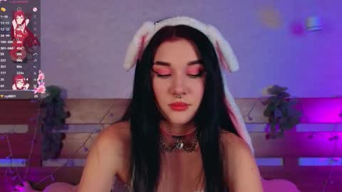 Sarah  online show from November 2025 09:37:01 PM