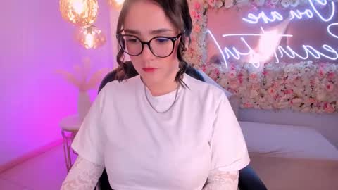 Sarah Rhodes online show from January 2026 11:58:02 AM