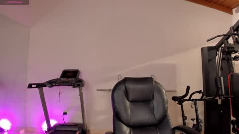 Snapshot of sarahrhodes_ chatting on April 2026 11:30:02 AM Sarah Rhodes online show from April 2026 11:30:02 AM