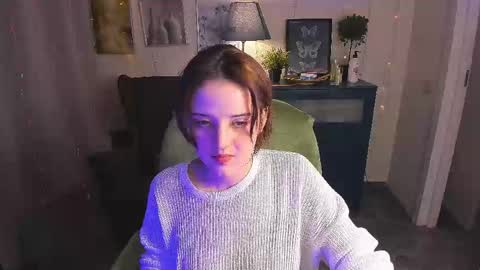 Sarah online show from June 2026 10:25:01 PM