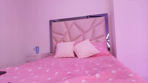 Sara  online show from October 2025 11:58:01 AM