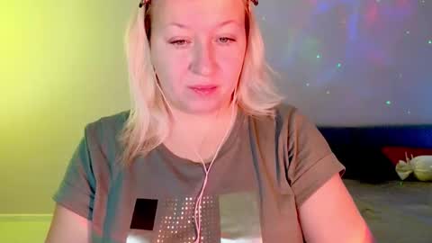 Sara online show from October 2025 03:51:02 AM