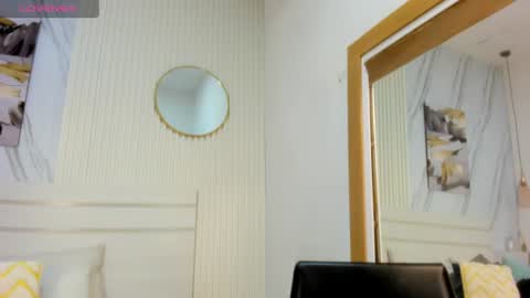 Snapshot of saralewwis chatting on June 2026 11:31:01 AM Sara Lewis online show from June 2026 11:31:01 AM
