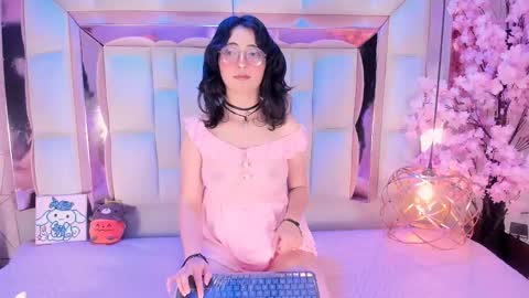 sara  online show from November 2025 06:22:01 AM