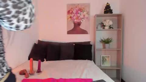 saramilf_69 online show from February 2026 03:16:02 PM