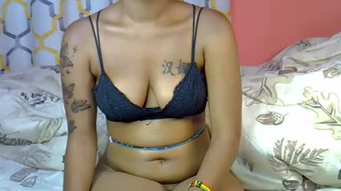 Snapshot of saramoh002 chatting on November 2025 03:37:02 AM Sarah online show from November 2025 03:37:02 AM