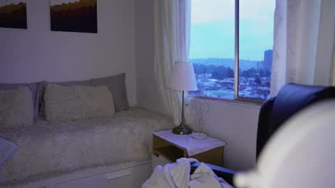 Sara online show from October 2025 10:42:02 PM