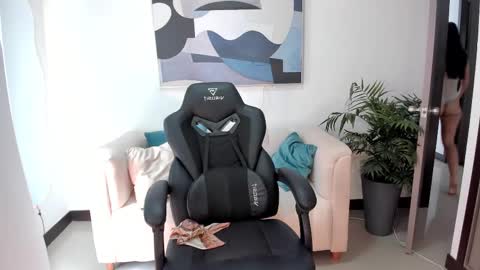 I am Sara  online show from February 2025 06:09:01 PM