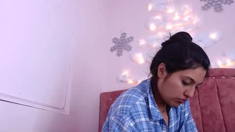 sarastonesx online show from December 2024 09:24:01 AM