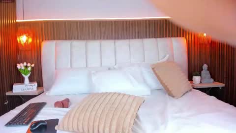 Sara Vega online show from February 2026 04:55:01 AM