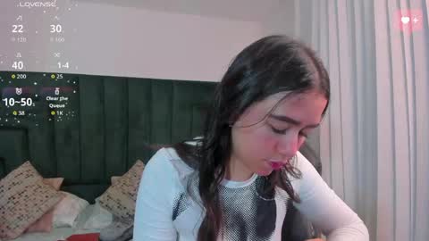 Snapshot of sarawagner_ chatting on May 2026 01:22:01 AM online show from May 2026 01:22:01 AM