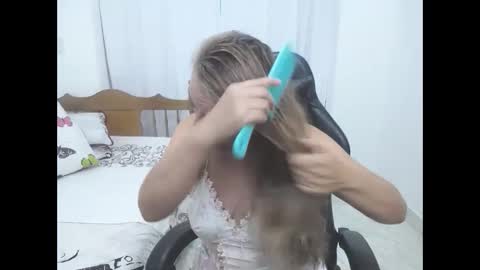 saray1221 online show from October 2025 08:49:01 PM