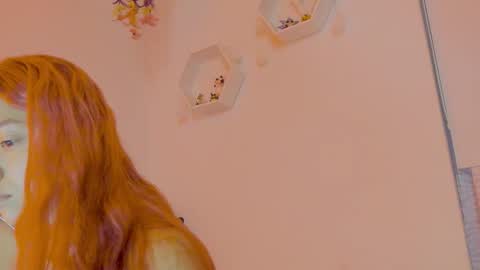 Snapshot of saray2312 chatting on November 2025 11:25:02 PM Saray online show from November 2025 11:25:02 PM