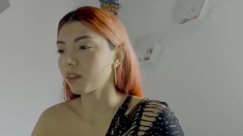 Snapshot of saray2312 chatting on December 2025 07:41:01 PM Saray online show from December 2025 07:41:01 PM