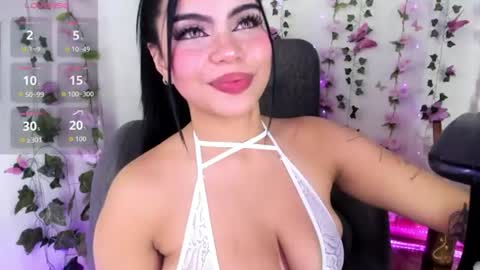 Snapshot of saray__jones chatting on July 2026 07:49:02 PM saray__jones online show from July 2026 07:49:02 PM