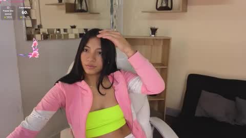  Saray  Say hi in the chat online show from October 2025 12:09:01 PM