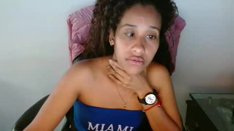 Snapshot of saraylittle chatting on December 2025 06:46:02 PM Saray online show from December 2025 06:46:02 PM