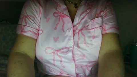 Sara online show from October 2025 12:41:02 AM