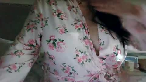 Sara online show from April 2026 02:03:02 PM