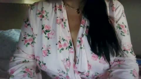 Sara online show from April 2026 11:25:02 PM